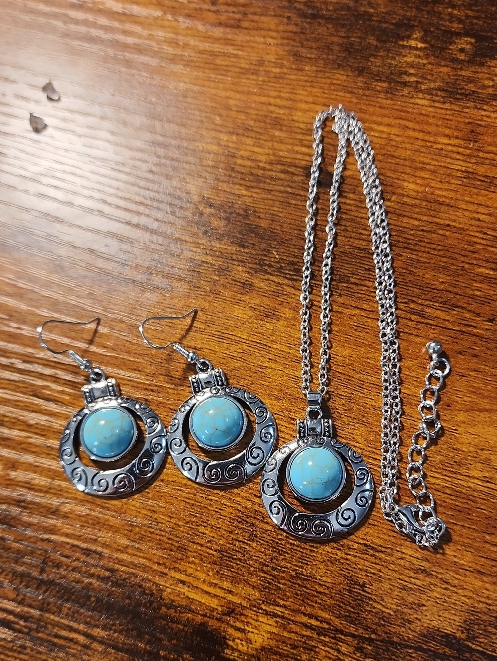 3pcs Turquoise Stone On Antique Silver Pendant Necklace & Earrings